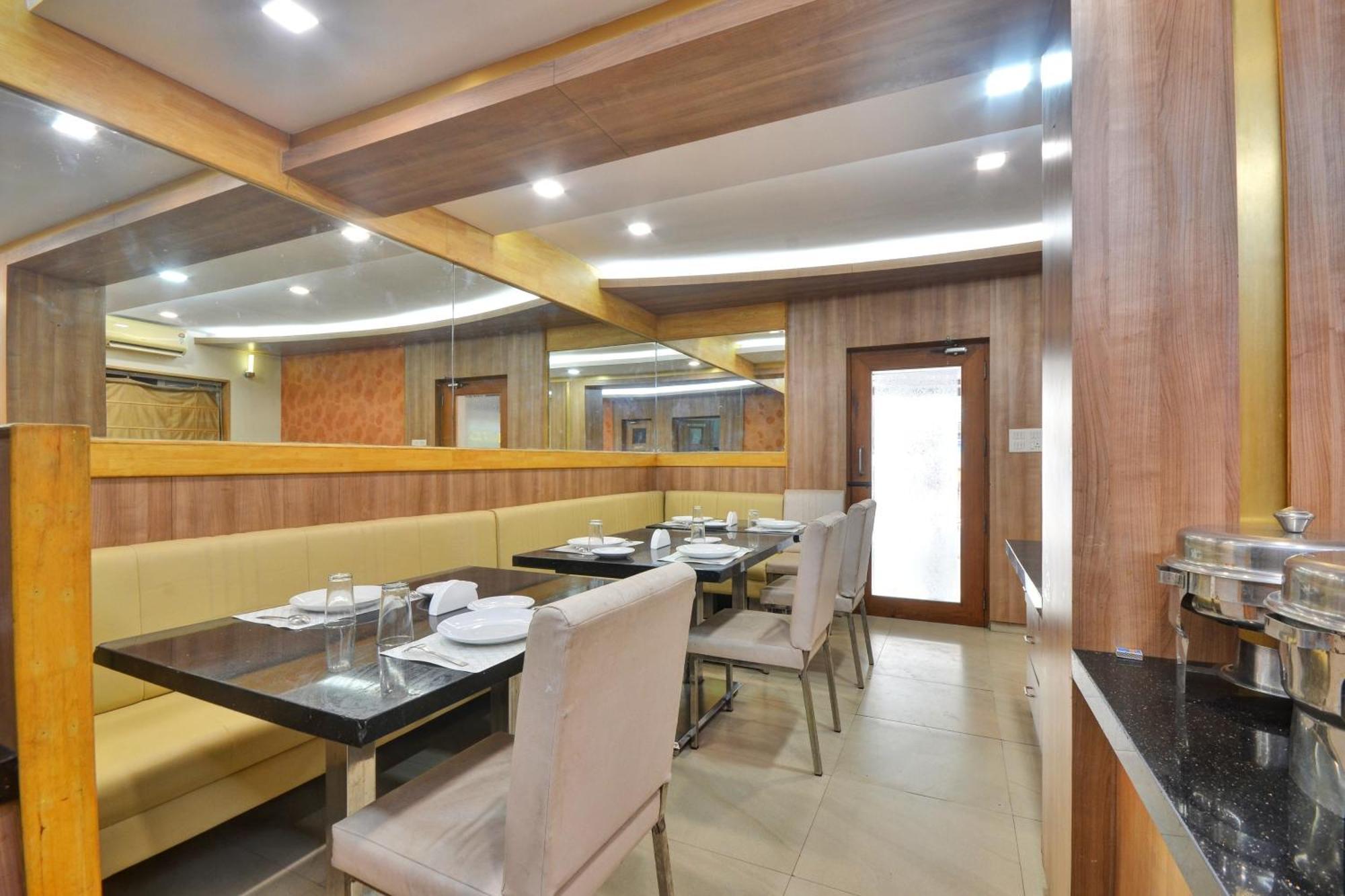 Townhouse Coastal Grand Hotels And Resorts Coimbatore Exteriör bild