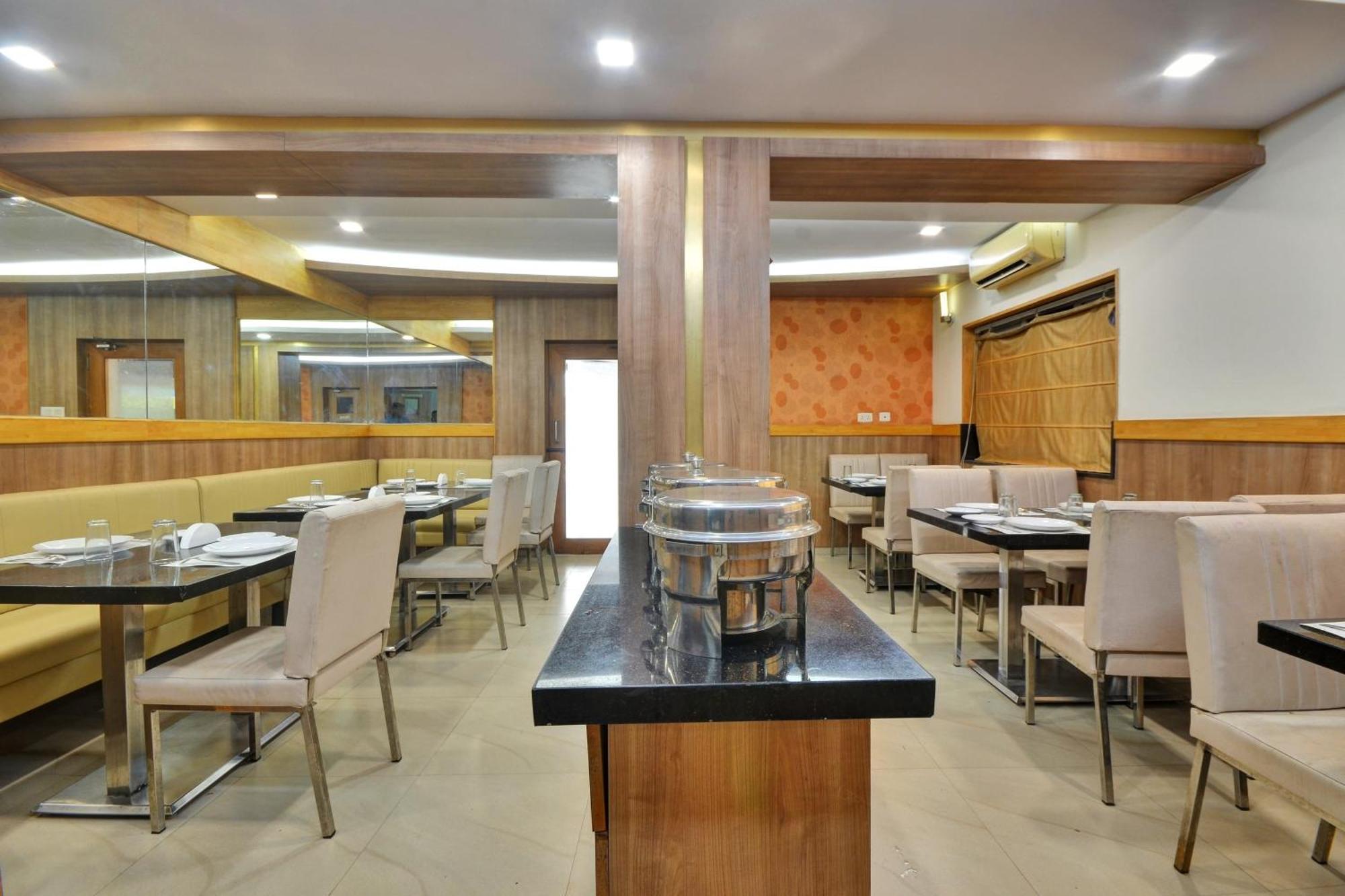 Townhouse Coastal Grand Hotels And Resorts Coimbatore Exteriör bild